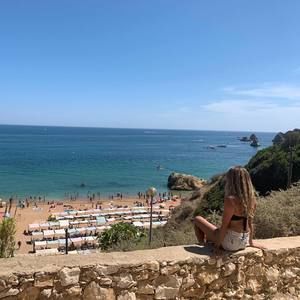 Meet your Posher, Sydney